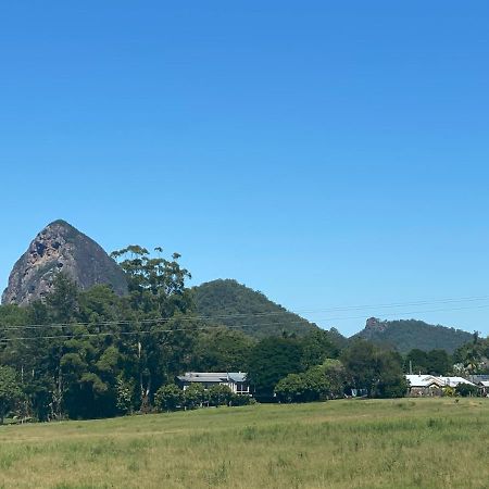 Ark Accommodation Glass House Mountains Exterior photo