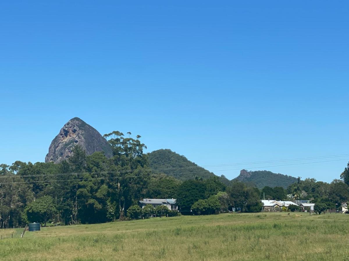 Ark Accommodation Glass House Mountains Exterior photo